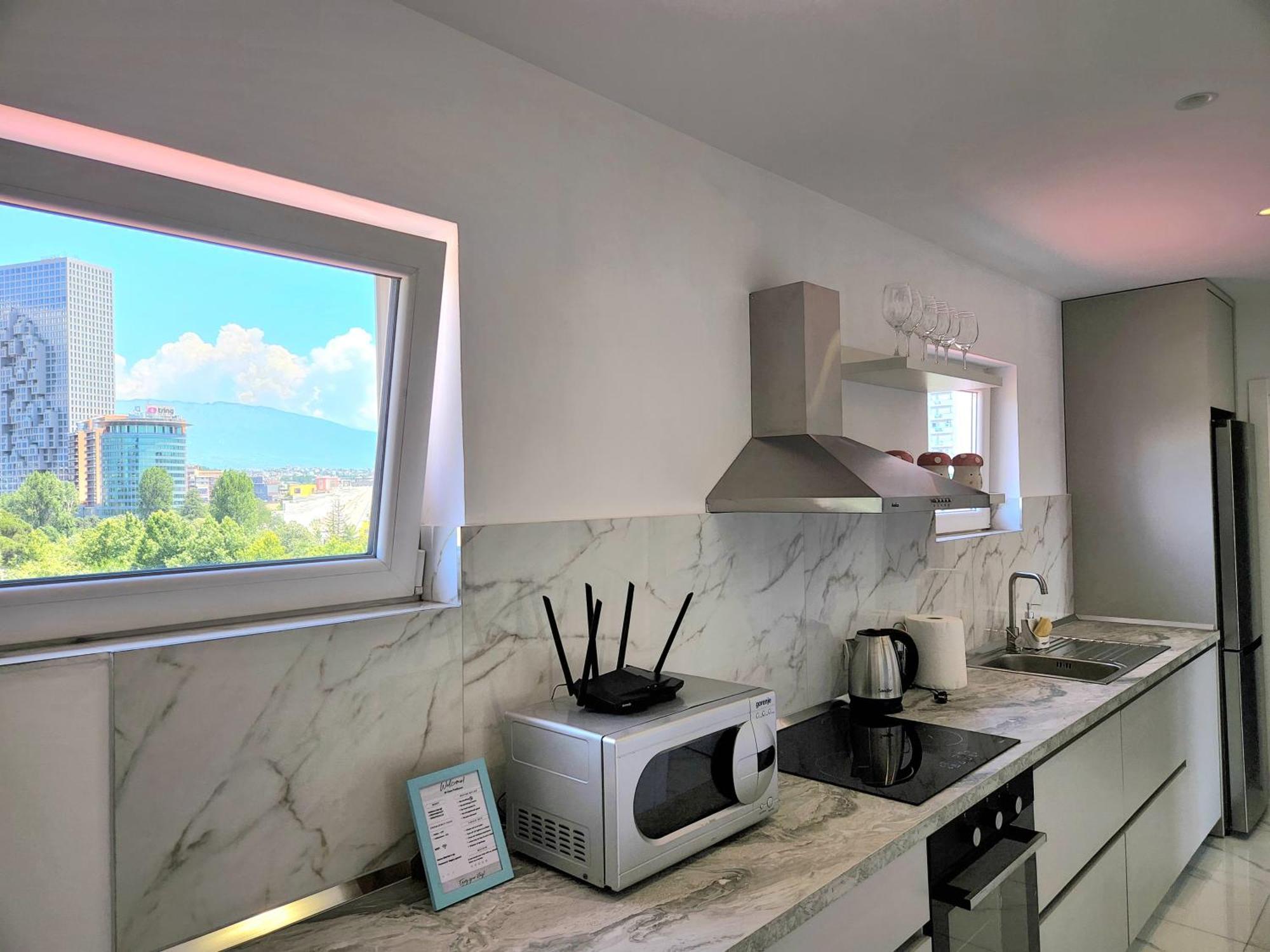 Tirana City Center Penthouse Oasis Bagian luar foto