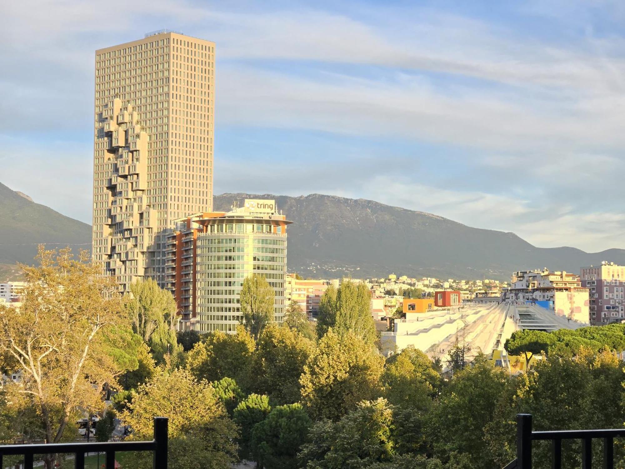 Tirana City Center Penthouse Oasis Bagian luar foto